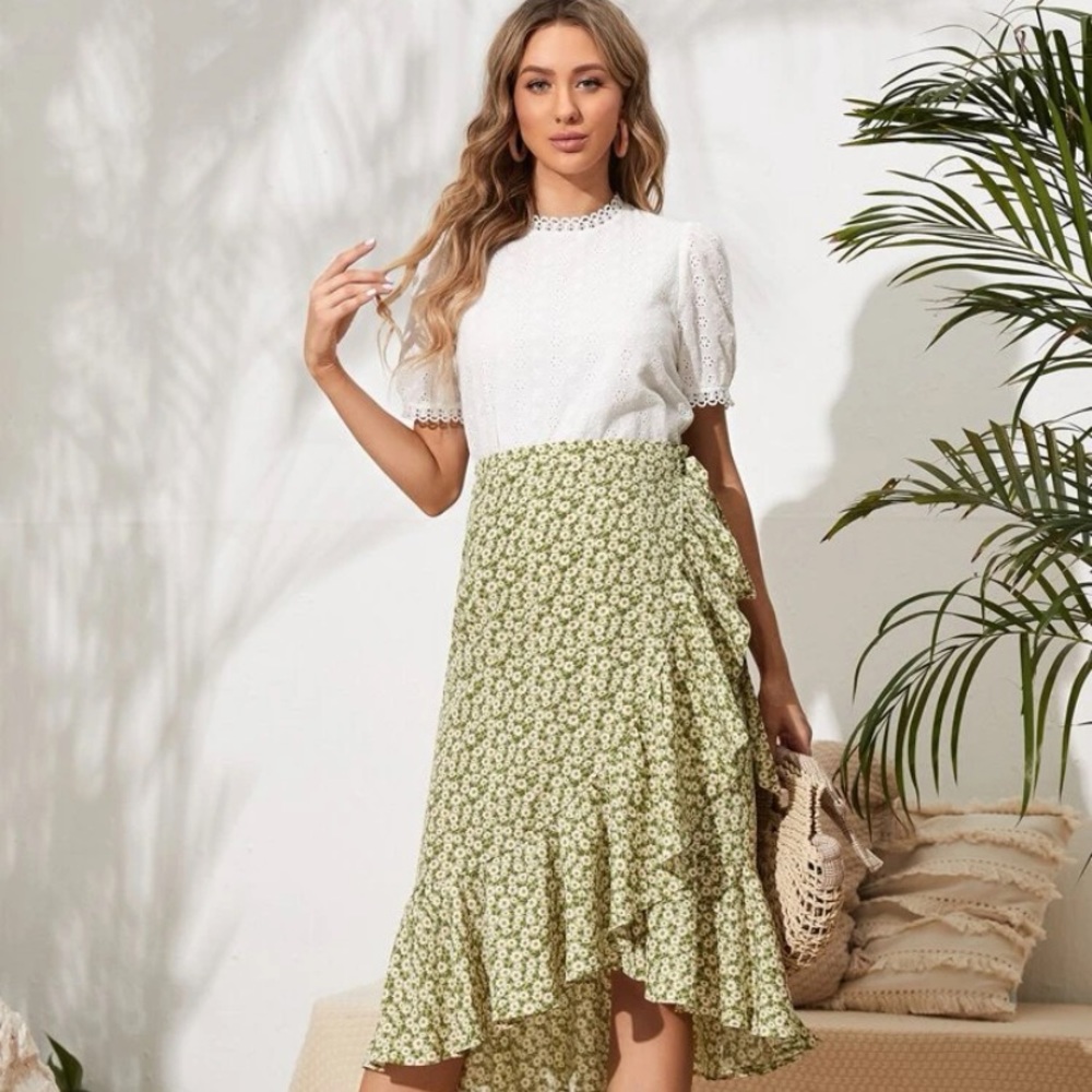🌼New Green Ruffle Wrap Skirt